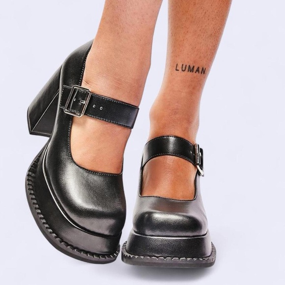 Elegant Black Chunky Heel Mary Jane Shoes - Picture 2 of 6